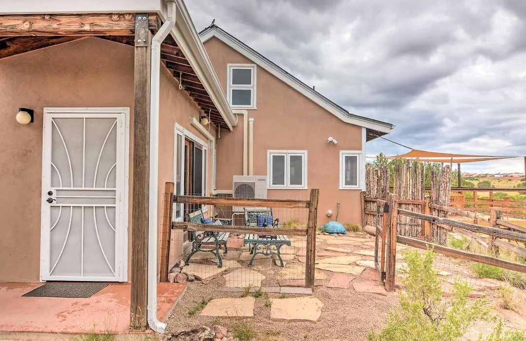 Dreamy Santa Fe Hideaway W/ Mountain Views!-1