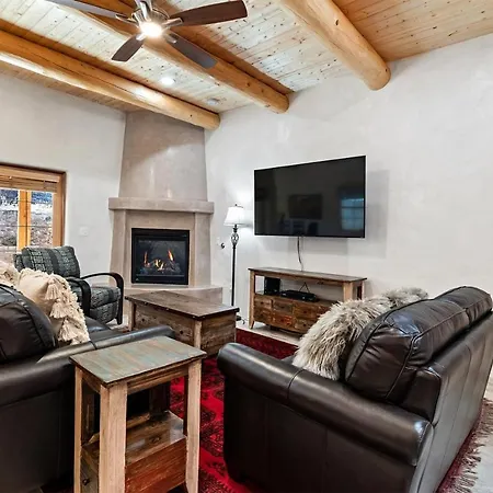 Bonita - Inviting Home, Walk To The Plaza-3