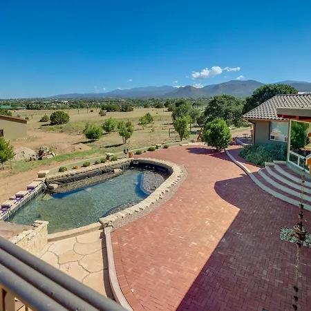 Scenic Santa Fe Vacation Rental W/ Views + Hot Tub-3